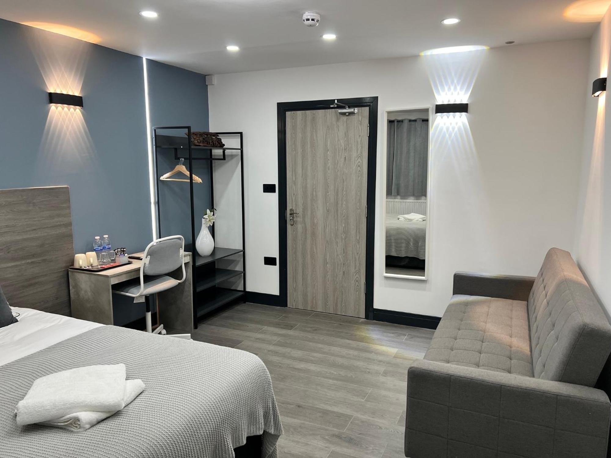Thandi House Heathrow Airport Ashford  Exteriör bild